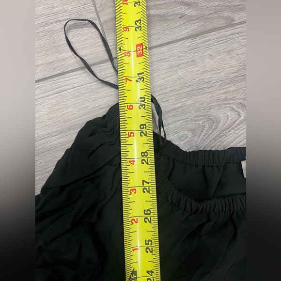 Black dress - Picture 6 of 8